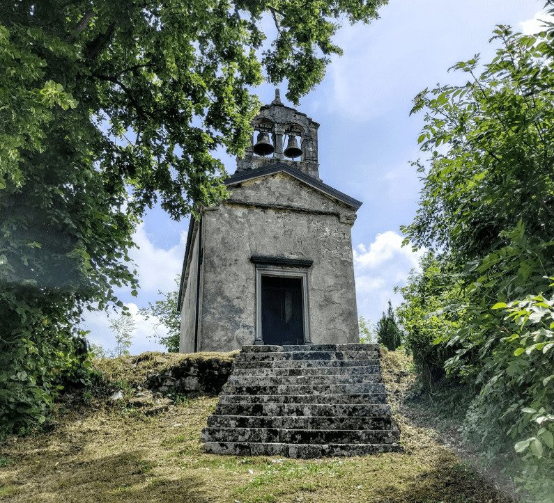 Pot 44 votivnih cerkvic | 4. etapa: Rifugio Pelizzo – Mašera